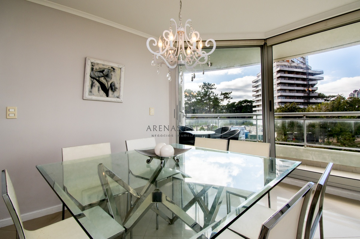 Apartamento ID.2690 - Apartamento de 3 Dormitorios en Venta - Ocean Drive