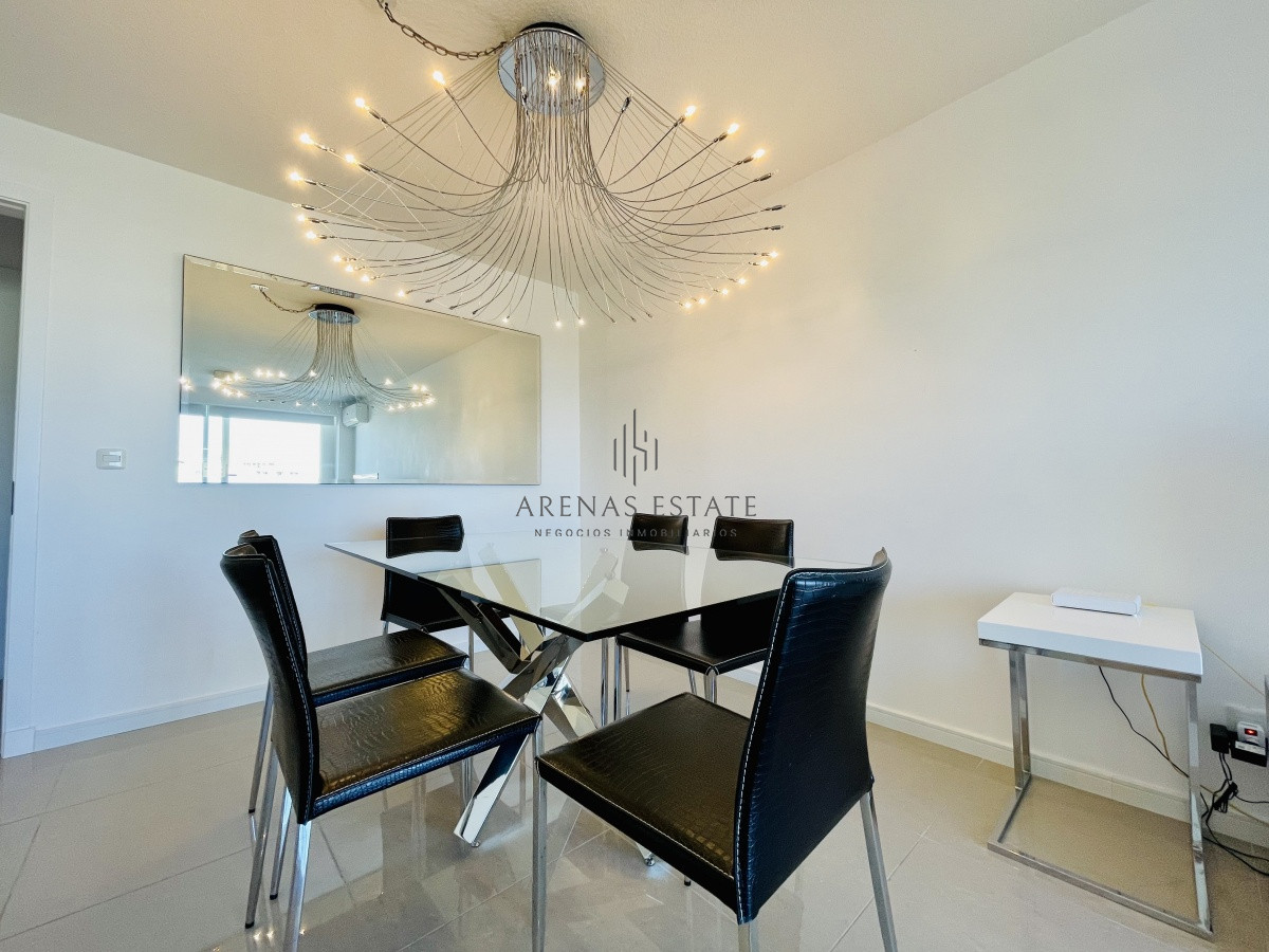 Apartamento ID.563 - Venta  apartamento de un dormitorio en torre de categoría a pasos de Playa Brava,Punta del Este