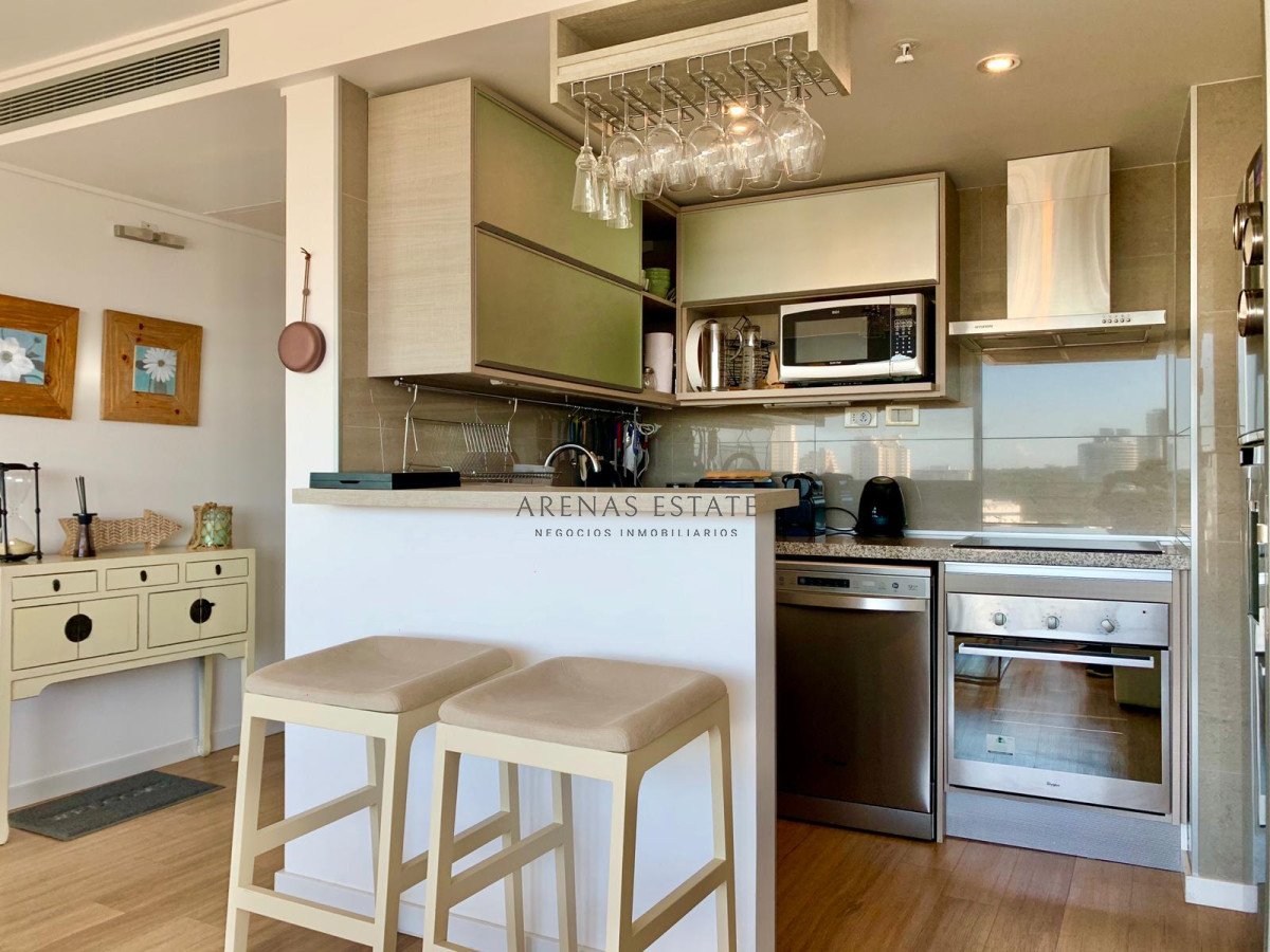 Apartamento ID.1313 - Venta de excelente Apartamento de dos Dormitorios, Playa Mansa