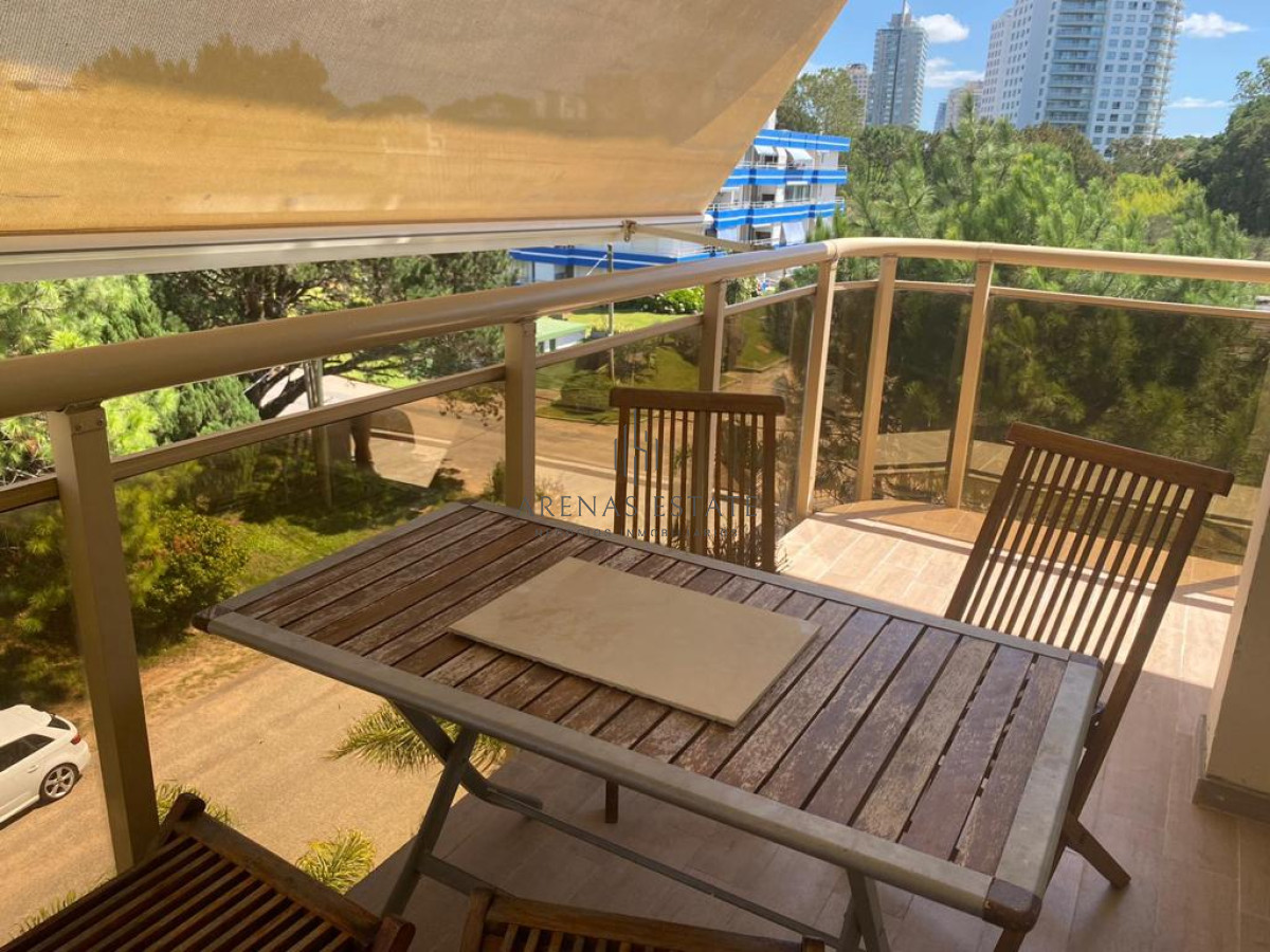 Apartamento ID.437 - Apartamento de 2 Dormitorios en Aidy Grill a Pocos Metros de Playa Brava - Venta