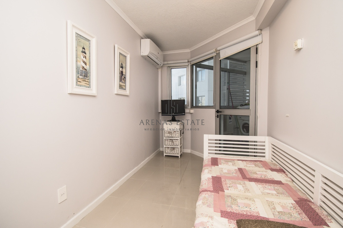 Apartamento ID.2690 - Apartamento de 3 Dormitorios en Venta - Ocean Drive