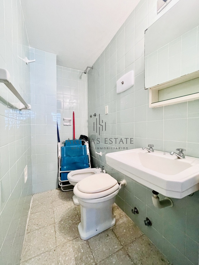 Apartamento ID.1969 - Apartamento de 2 Dormitorios Frente al Mar, con Vista - Playa Mansa, Venta