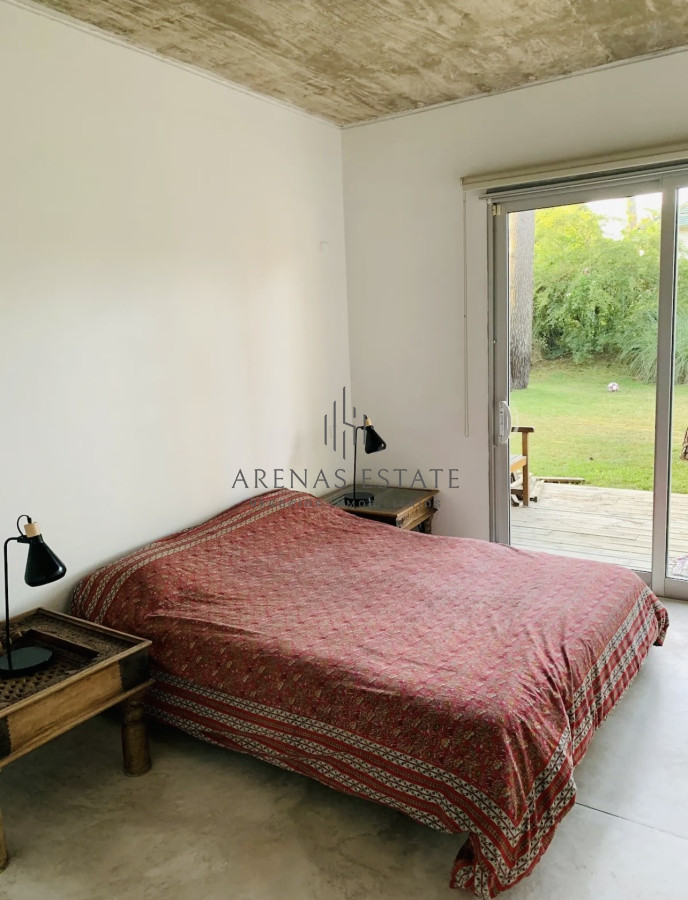 Casa ID.3864 - Moderna Casa de 4 Dormitorios y Piscina en Playa Mansa, Alquiler de Temporada