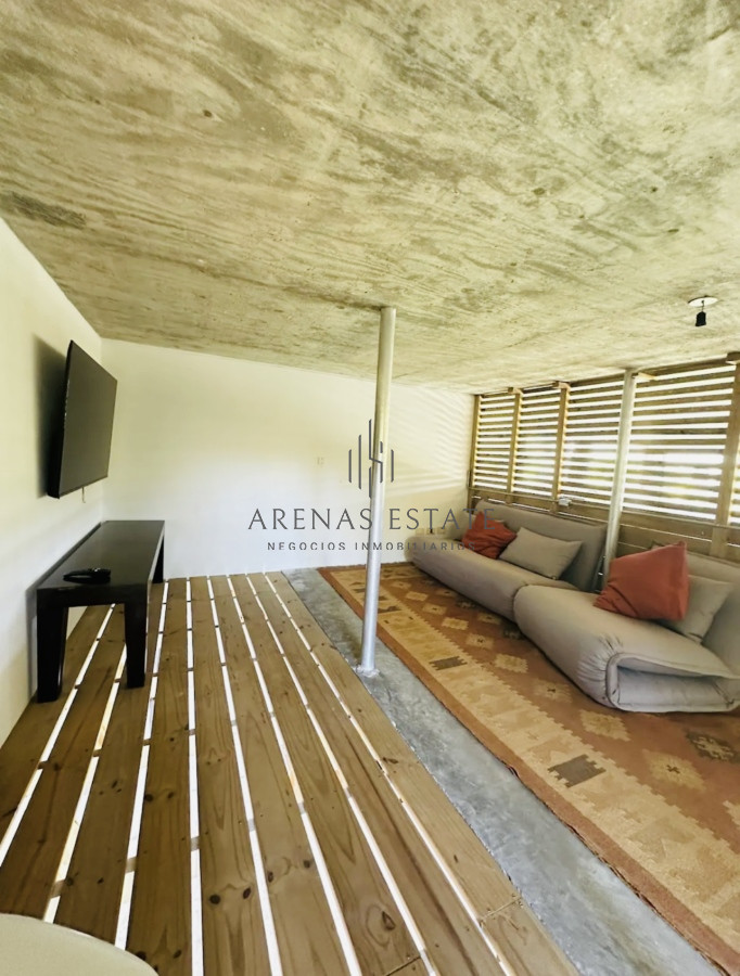 Casa ID.3864 - Moderna Casa de 4 Dormitorios y Piscina en Playa Mansa, Alquiler de Temporada