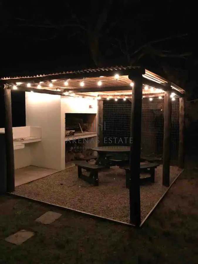 Casa ID.3063 - Muy Buena Casa de 5 Dormitorios y Piscina en Rincón del Indio, a Pocos Metros del Mar