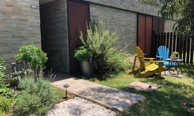 Venta de casa PH a pasos del Mar en Pinares, Playa Mansa - 2 Dormitorios