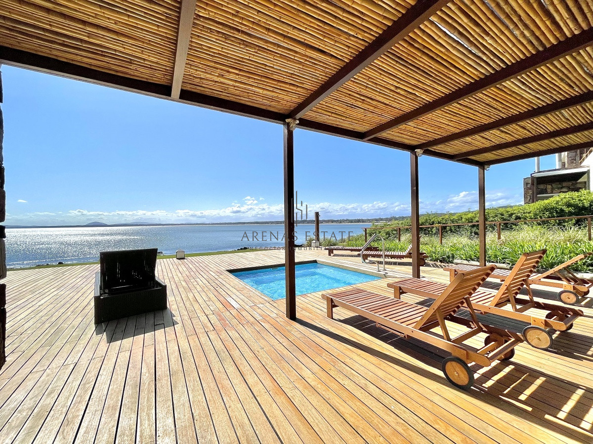 Apartamento ID.489 - Venta y alquiler temporario de apartamento de un dormitorio con parrillero en exclusivo complejo de Punta Ballena