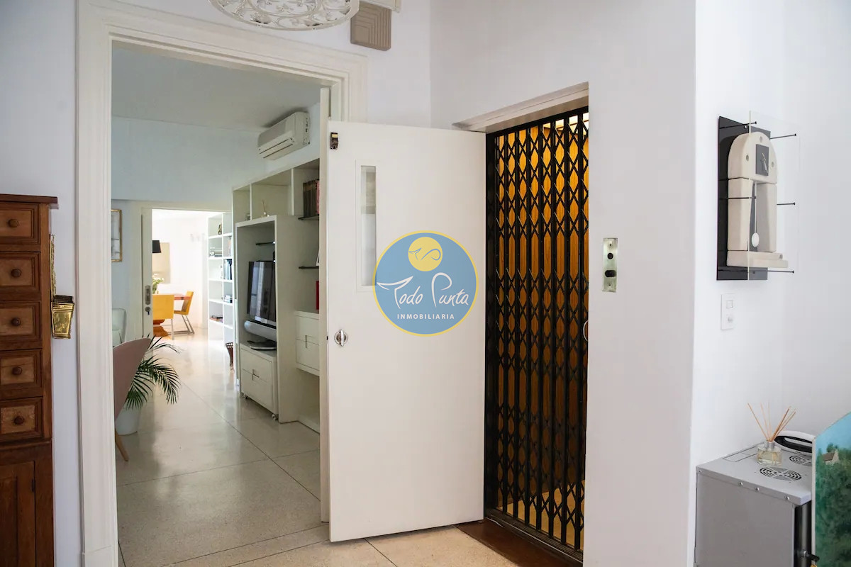 Miniatura de Casa de 5 dormitorios en Península, Punta del Este | Todo Punta