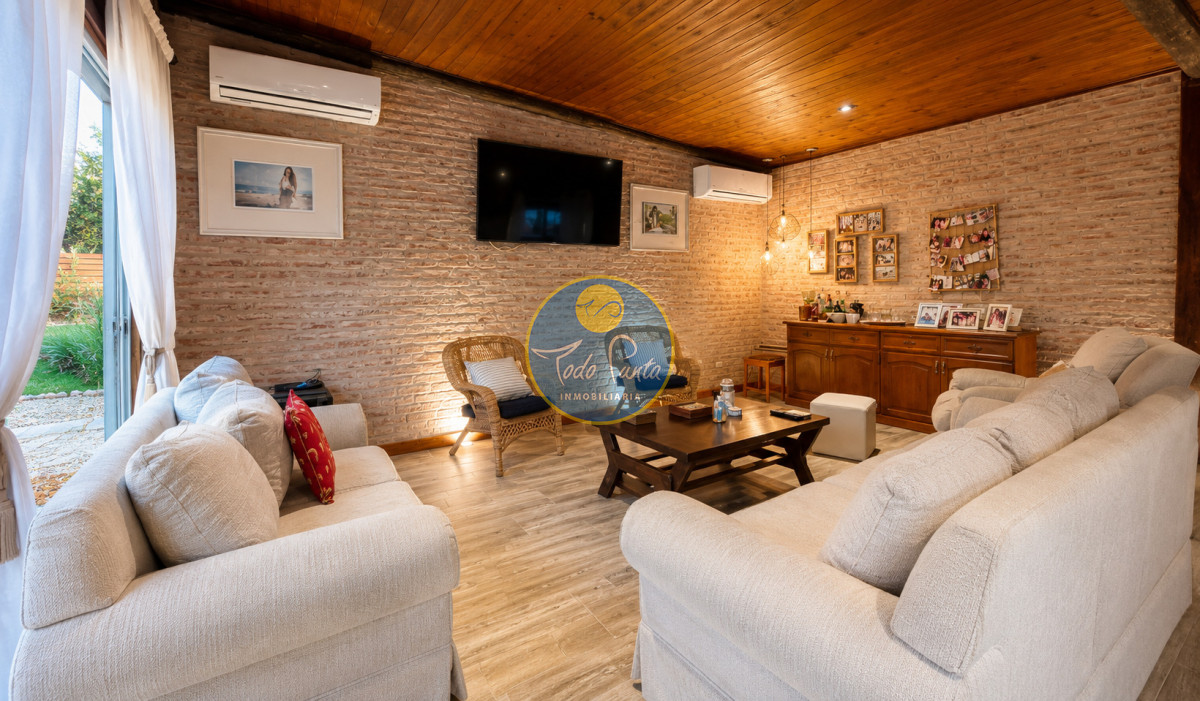 Miniatura de Casa de 5 dormitorios en La Arbolada, Punta del Este | Todo Punta