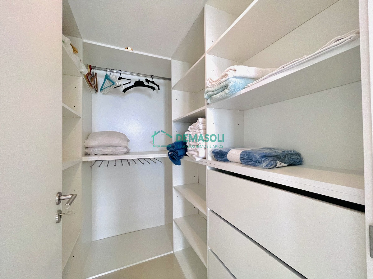Apartamento ID.763 - Apartamento de 3 Dormitorios y Parrillero Frente al Mar, Playa Mansa