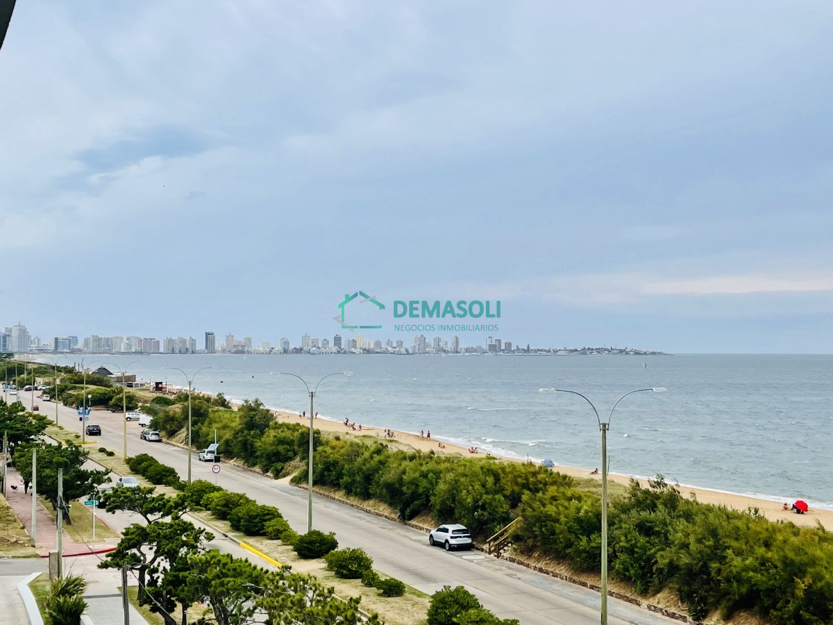 Apartamento ID.763 - Apartamento de 3 Dormitorios y Parrillero Frente al Mar, Playa Mansa