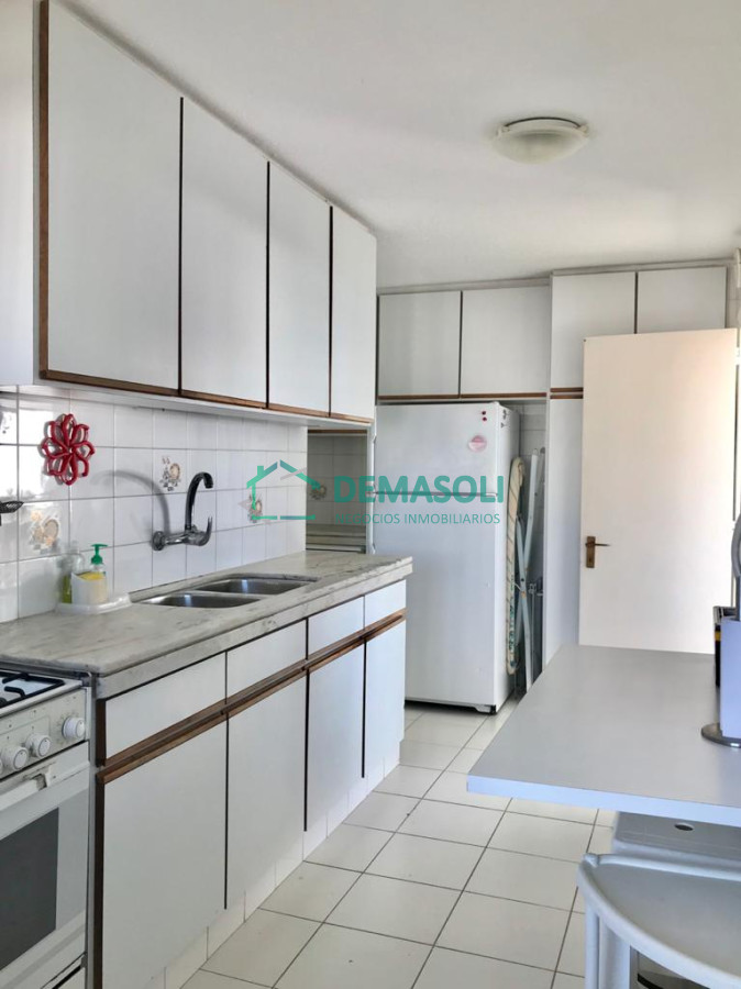 Apartamento ID.957 - Apartamento de 4 Dormitorios con Vista al Mar - Península de Punta del Este, Venta y Alquiler