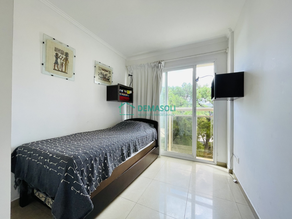 Apartamento ID.775 - Apartamento de 2 Dormitorios en Aidy Grill a Pocos Metros de Playa Brava - Venta