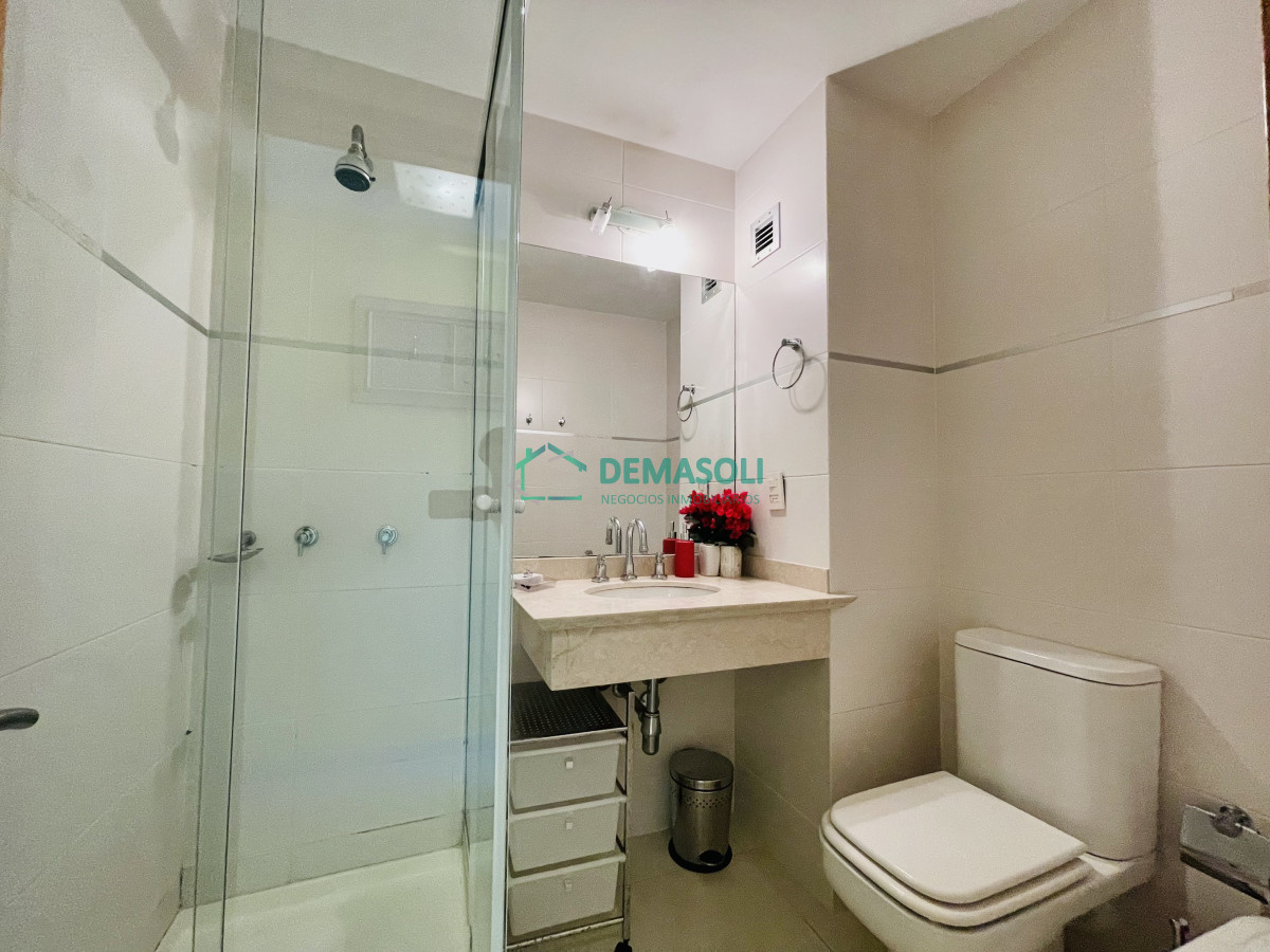 Apartamento ID.1410 - Excelente Apartamento de 2 Dormitorios con Vista al Mar, Playa Mansa