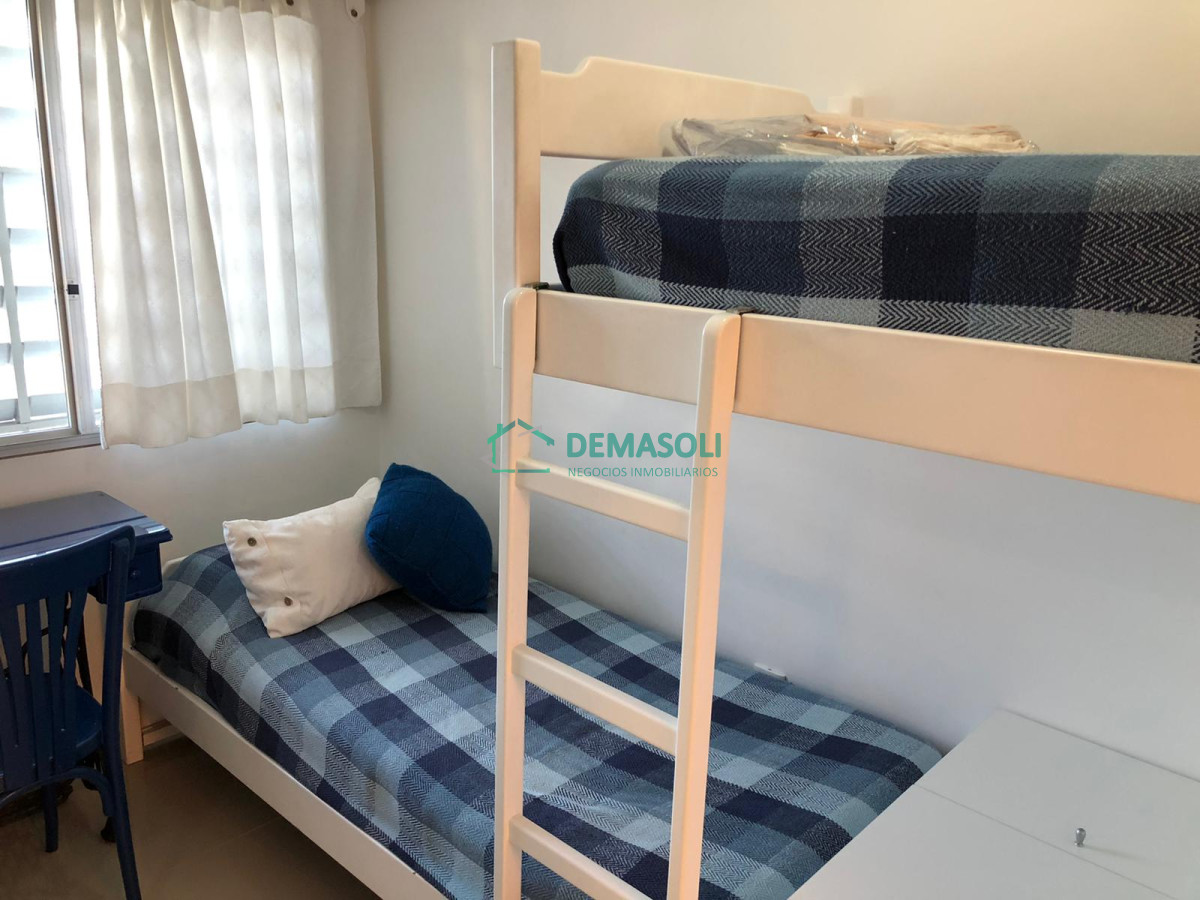 Apartamento ID.776 - Apartamento de 2 Dormitorios Frente a Playa Mansa