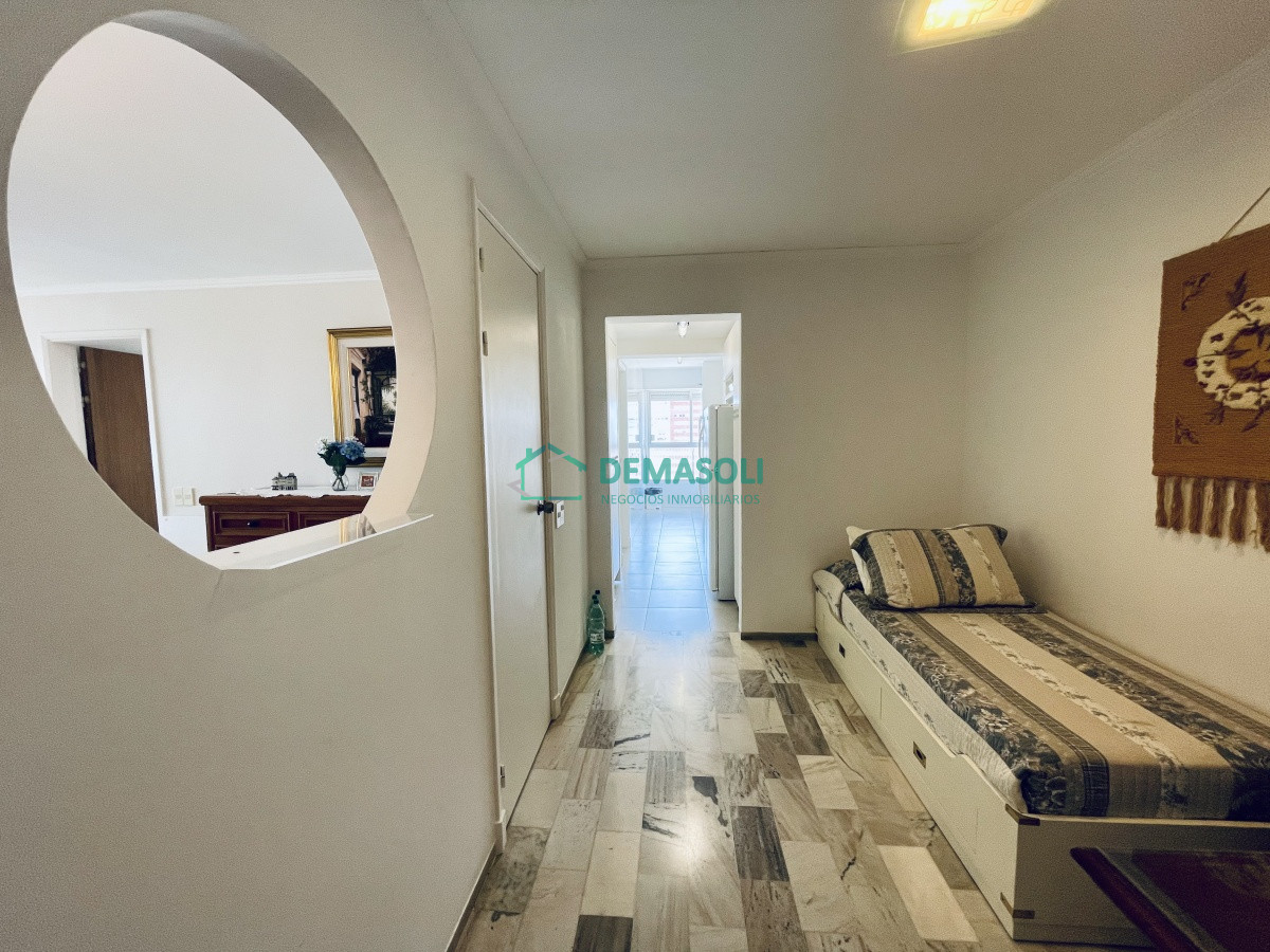 Apartamento ID.650 - Venta de Apartamento de tres Dormitorios en Península - Punta del Este