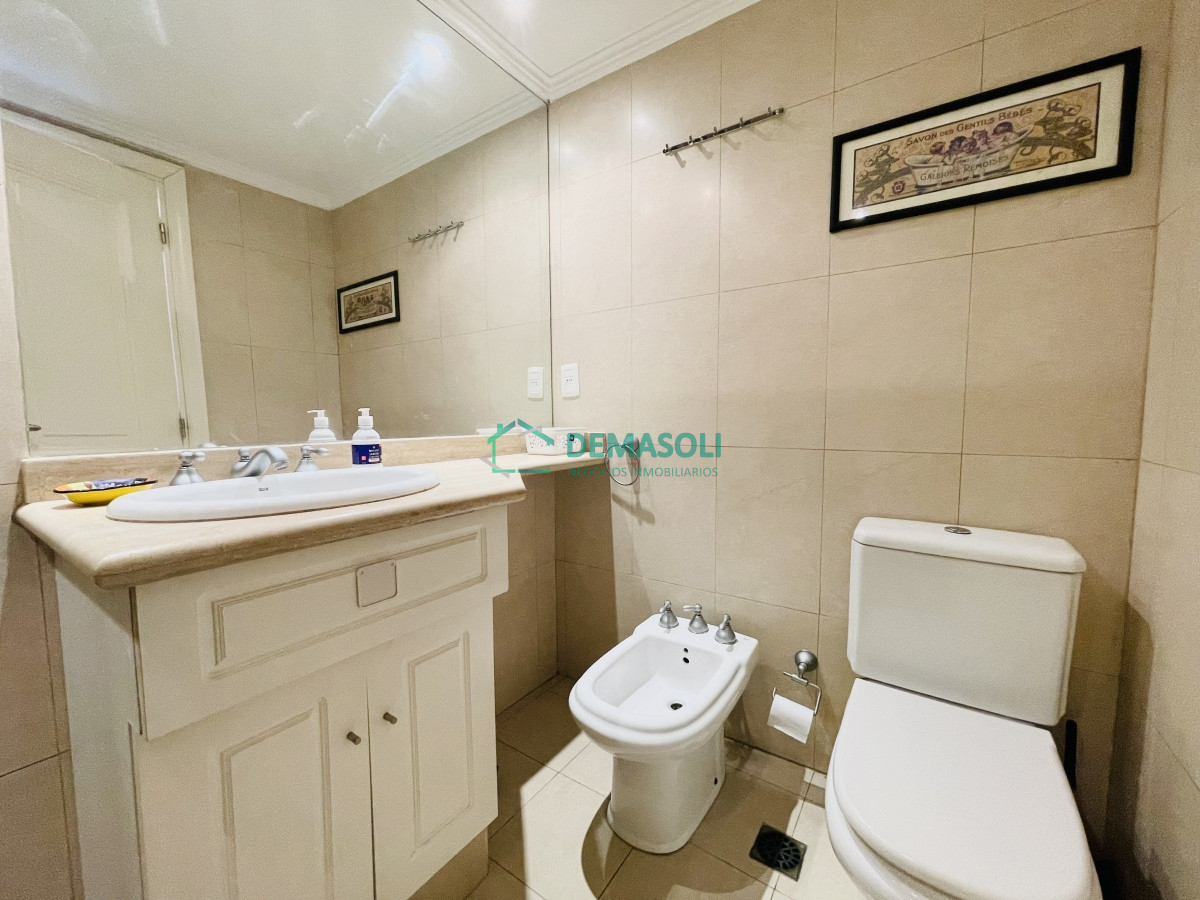 Apartamento ID.775 - Apartamento de 2 Dormitorios en Aidy Grill a Pocos Metros de Playa Brava - Venta