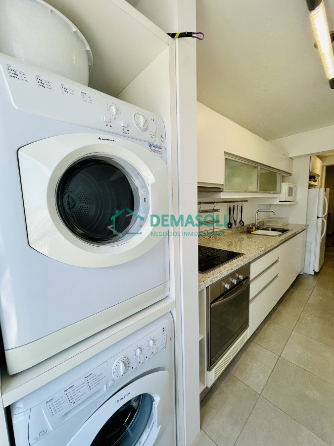Apartamento ID.650 - Venta de Apartamento de tres Dormitorios en Península - Punta del Este