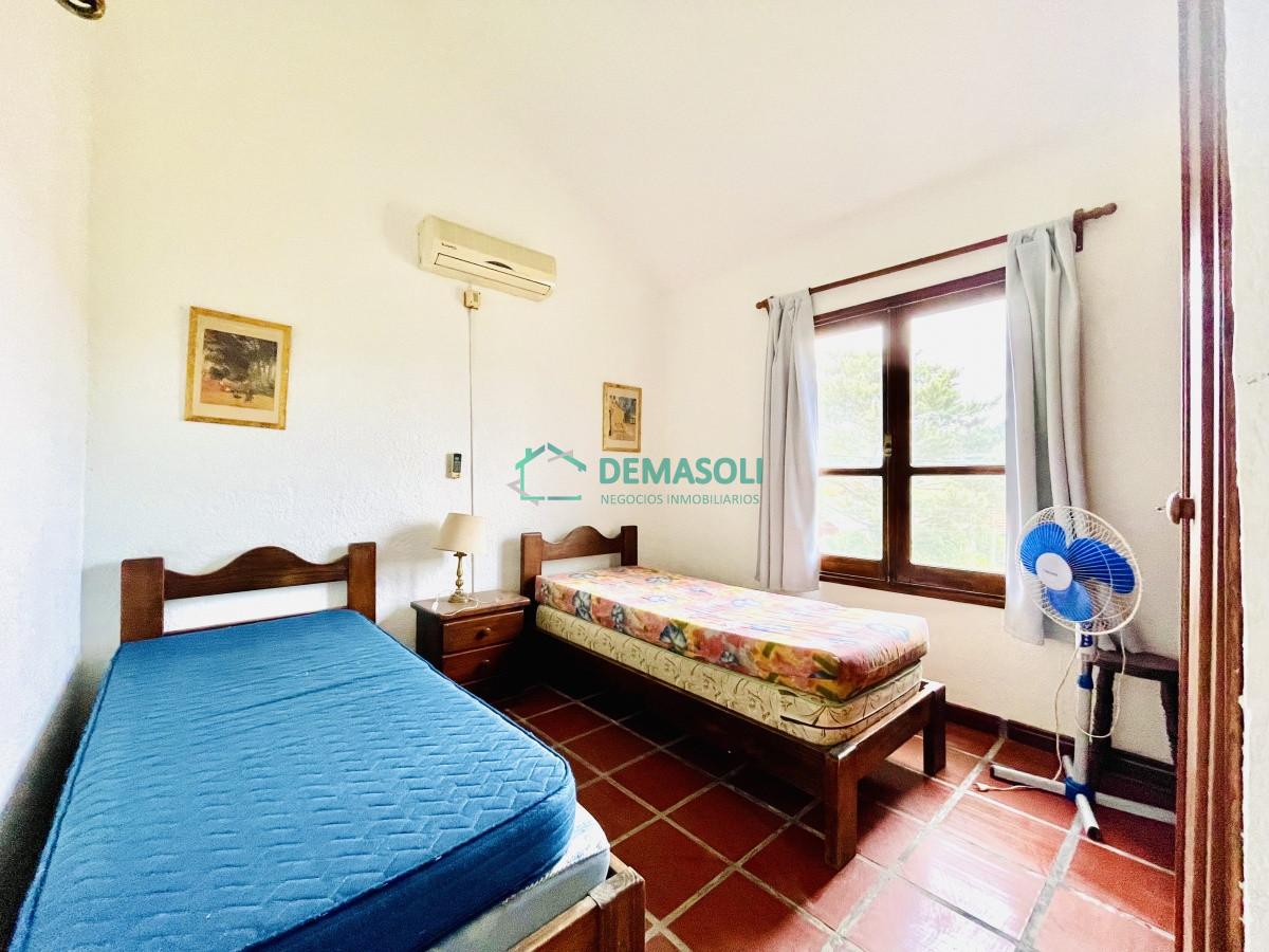 Casa ID.815 - Casa de 4 Dormitorios en La Barra, Punta del Este