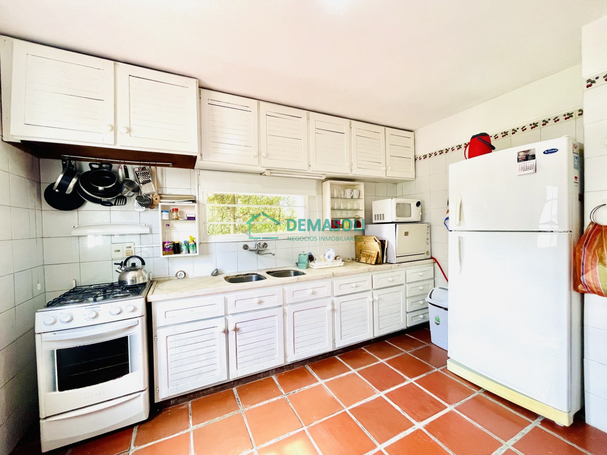 Casa ID.815 - Casa de 4 Dormitorios en La Barra, Punta del Este