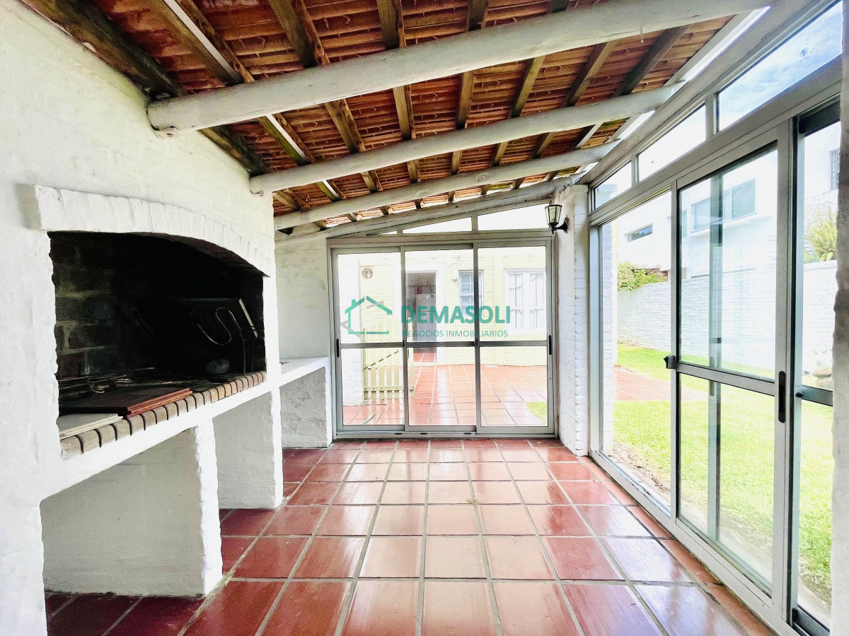 Casa ID.815 - Casa de 4 Dormitorios en La Barra, Punta del Este