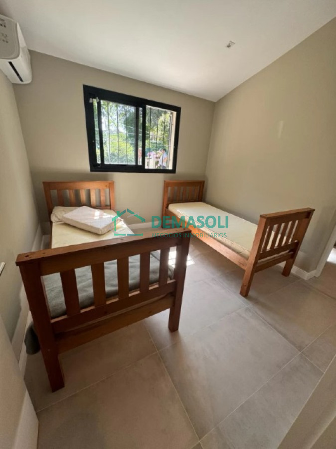 Casa ID.840 - Casa de 4 Dormitorios con Piscina en San Rafael, Venta