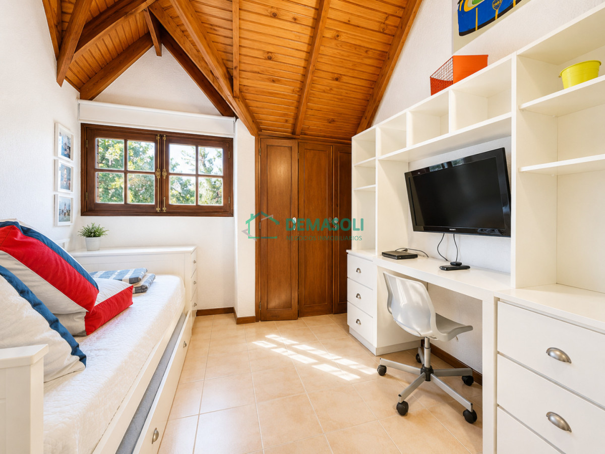 Casa ID.328 - Cómoda Casa de 5 Dormitorios y Piscina en Punta del Este