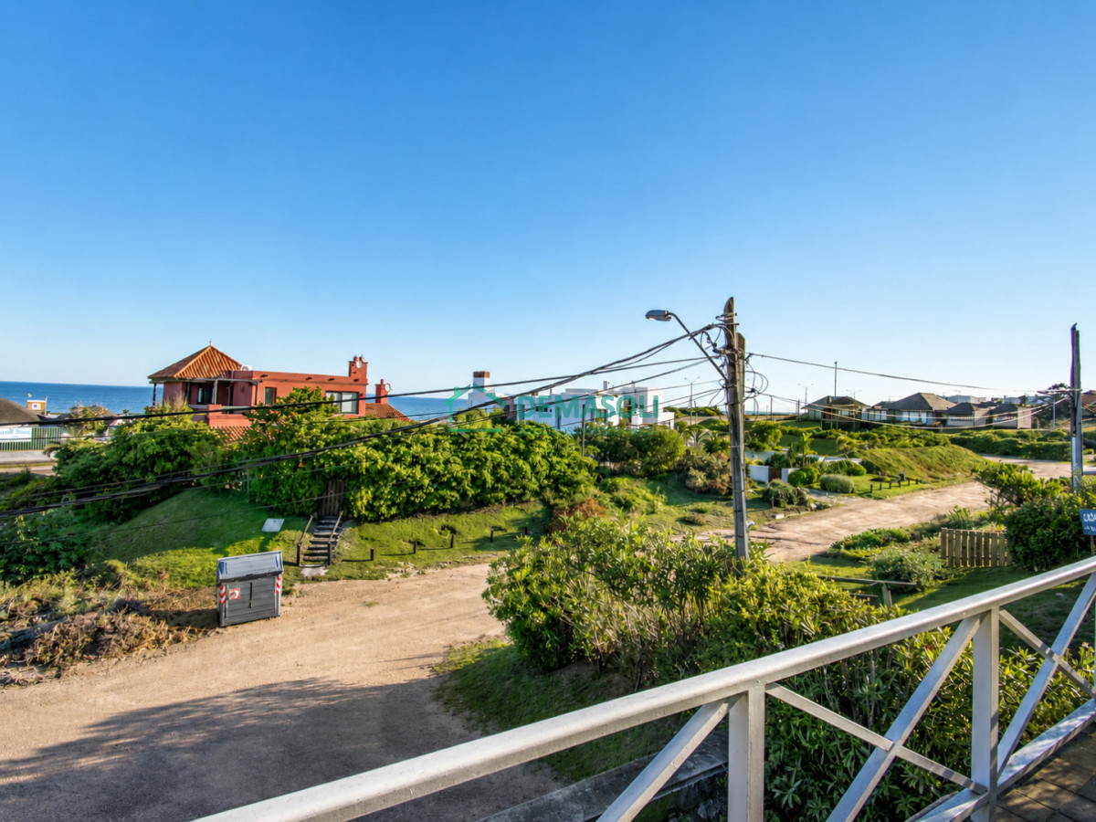 Casa ID.1564 - Oportunidad en venta! Excelente Casa de 4 Dormitorios con Piscina y Parrillero en Montoya, La Barra