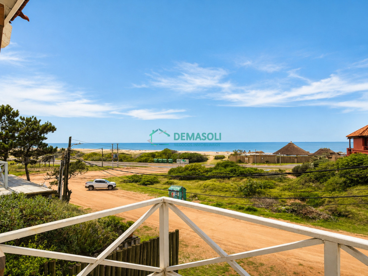 Casa ID.1564 - Oportunidad en venta! Excelente Casa de 4 Dormitorios con Piscina y Parrillero en Montoya, La Barra