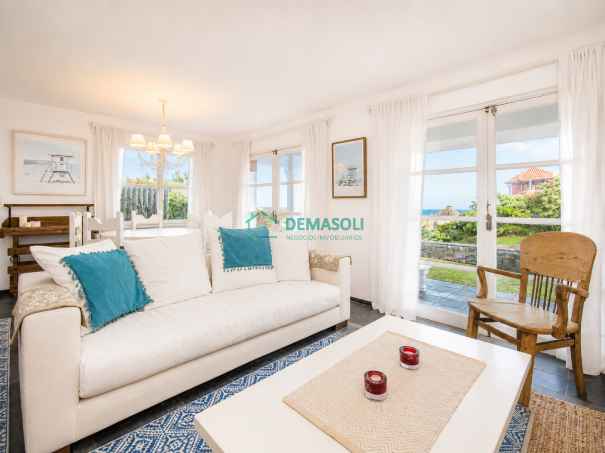 Casa ID.1564 - Oportunidad en venta! Excelente Casa de 4 Dormitorios con Piscina y Parrillero en Montoya, La Barra