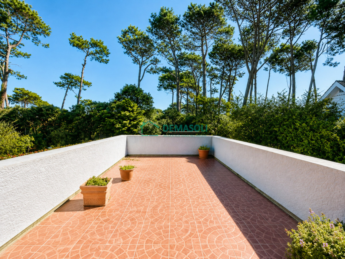 Casa ID.328 - Cómoda Casa de 5 Dormitorios y Piscina en Punta del Este