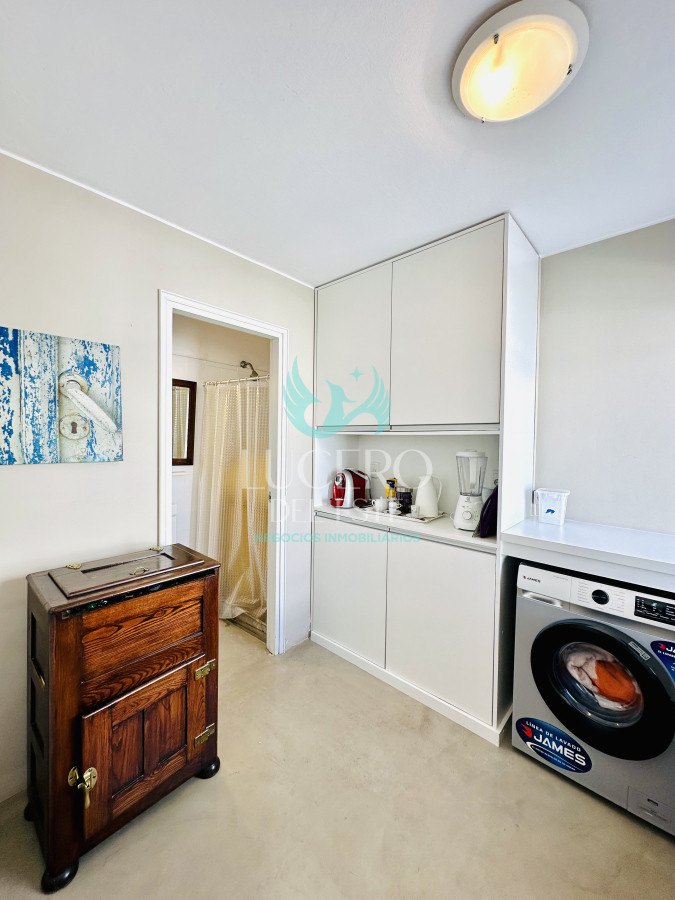 Apartamento ID.1288 - Alquiler y venta de apartamento con vista al Mar en Península de 3 dormitorios más dependencia