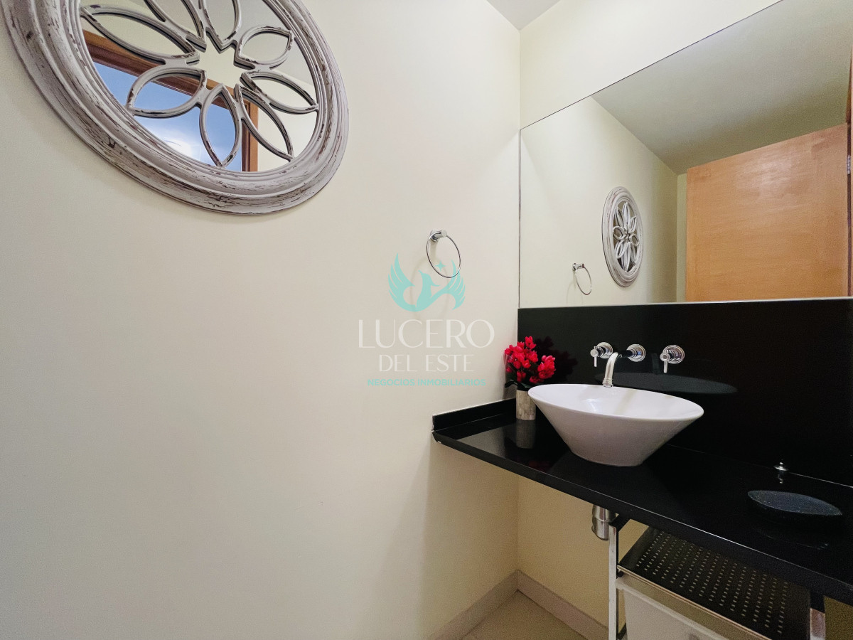 Apartamento ID.866 - Excelente Apartamento de 2 Dormitorios con Vista al Mar - Playa Mansa