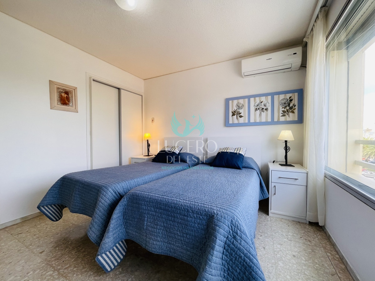 Apartamento ID.677 - Alquiler Anual Apartamento de 1 Dormitorio y Medio en la Península, Punta del Este