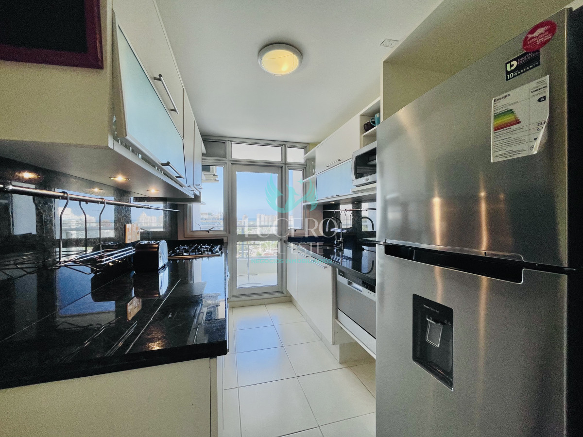 Apartamento ID.866 - Excelente Apartamento de 2 Dormitorios con Vista al Mar - Playa Mansa