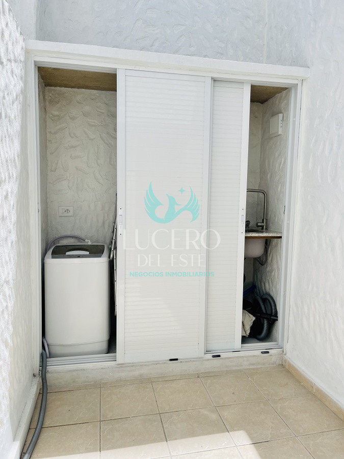 Apartamento ID.788 - Apartamento en Alquiler Anual 2 Dormitorios en Península a pasos del Puerto, Punta del Este