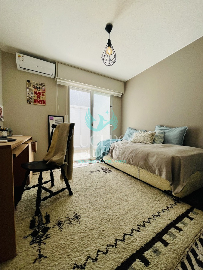 Apartamento ID.788 - Apartamento en Alquiler Anual 2 Dormitorios en Península a pasos del Puerto, Punta del Este