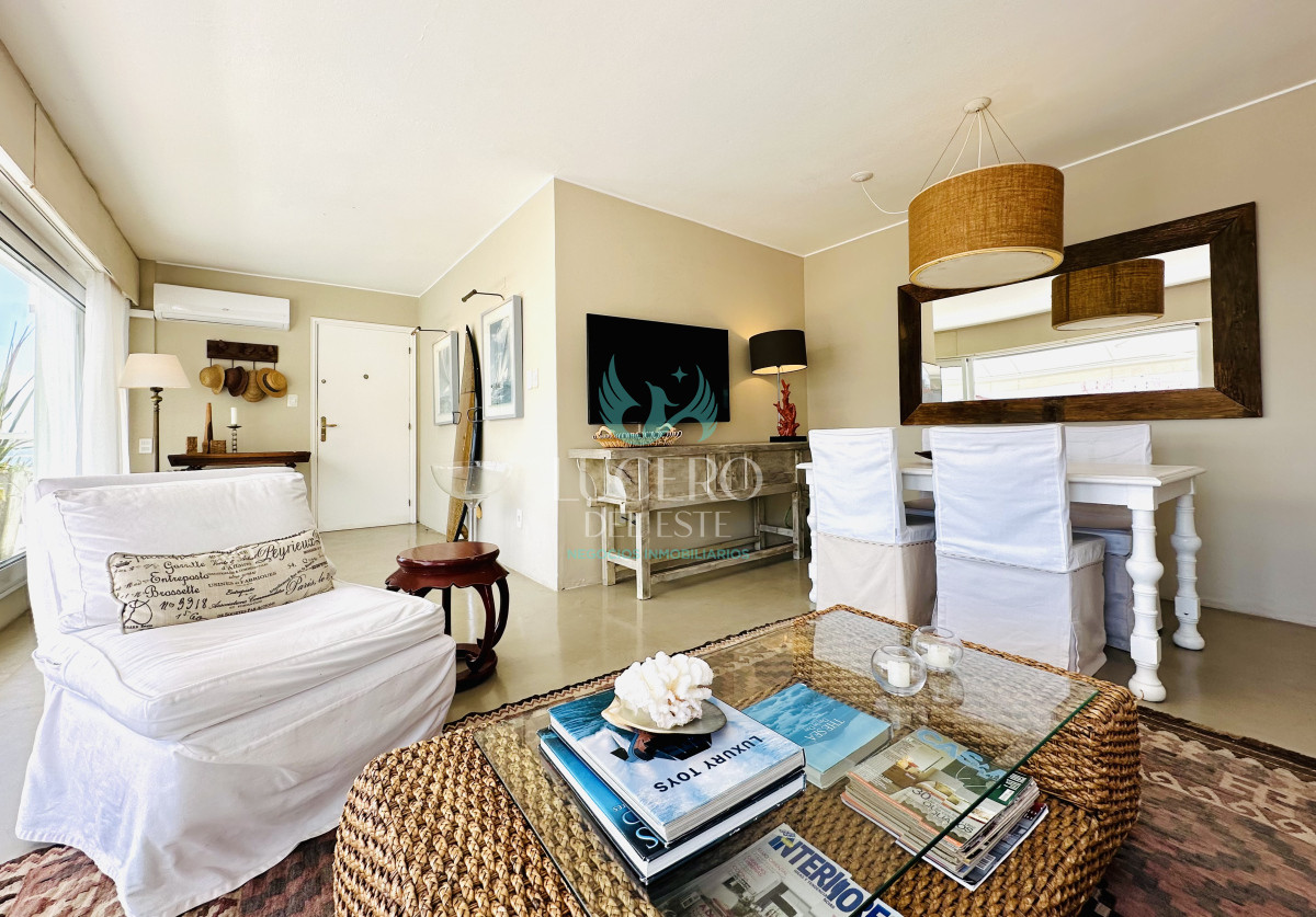 Apartamento ID.1288 - Alquiler y venta de apartamento con vista al Mar en Península de 3 dormitorios más dependencia