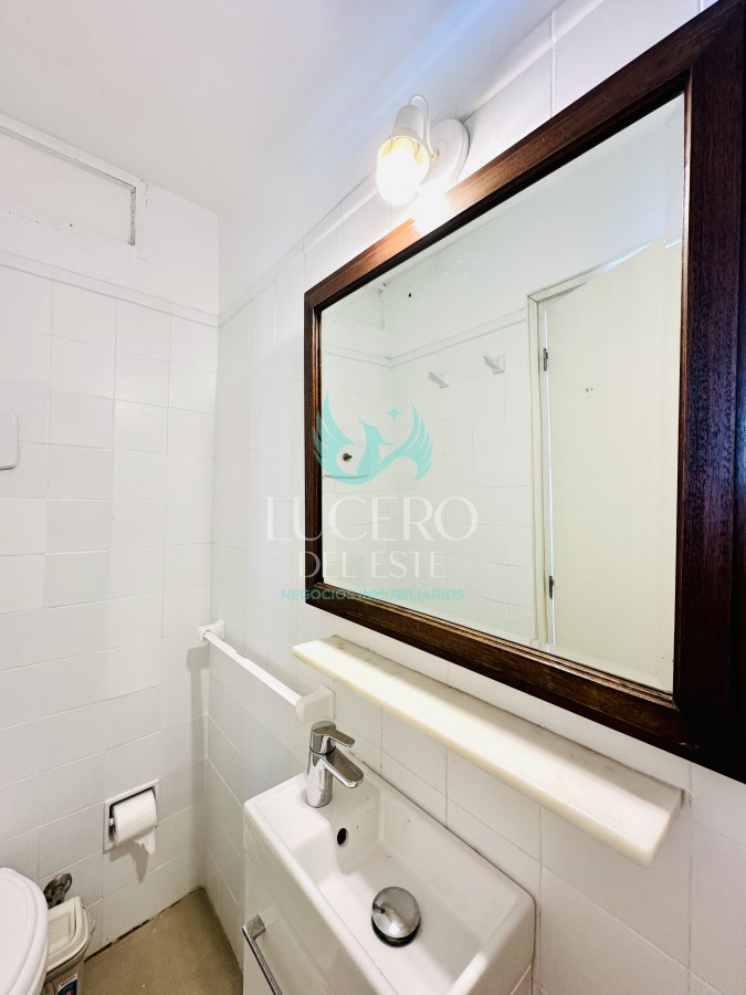 Apartamento ID.1288 - Alquiler y venta de apartamento con vista al Mar en Península de 3 dormitorios más dependencia