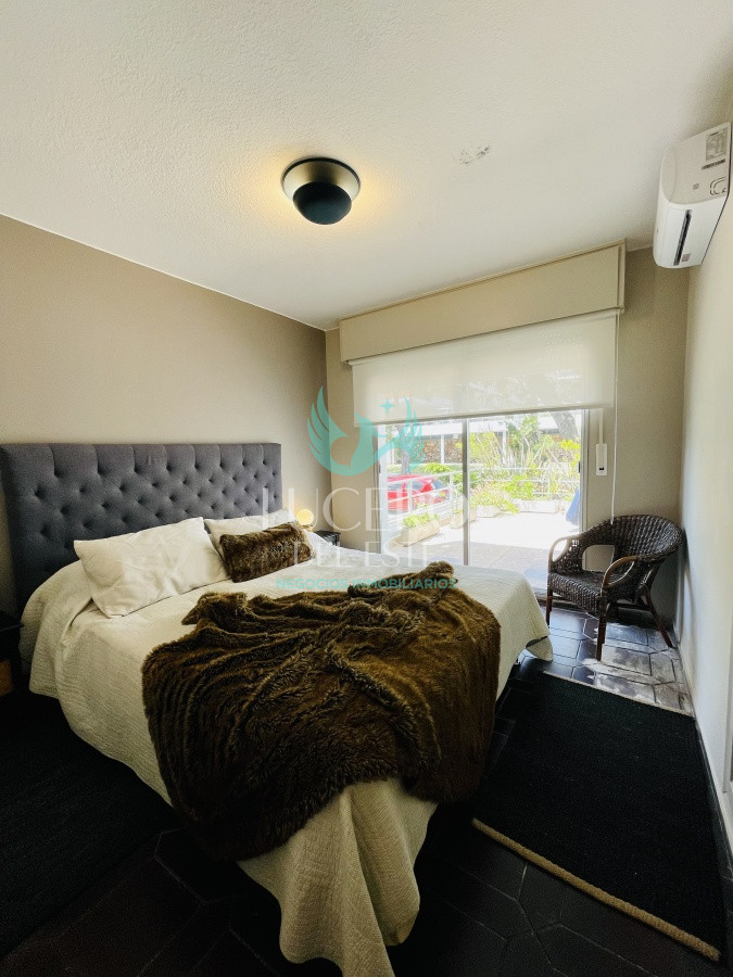 Apartamento ID.788 - Apartamento en Alquiler Anual 2 Dormitorios en Península a pasos del Puerto, Punta del Este