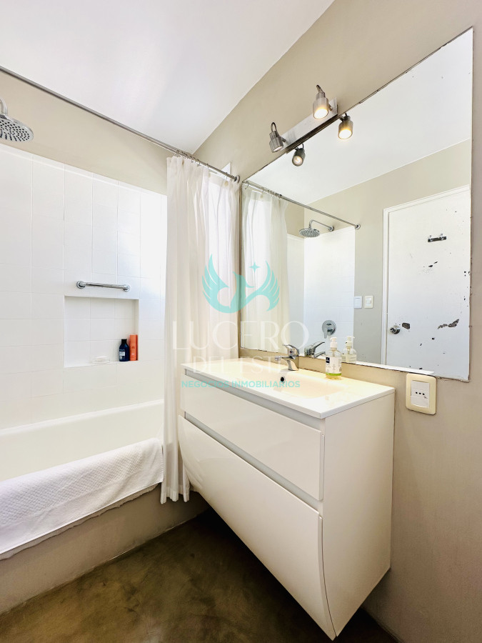 Apartamento ID.1288 - Alquiler y venta de apartamento con vista al Mar en Península de 3 dormitorios más dependencia