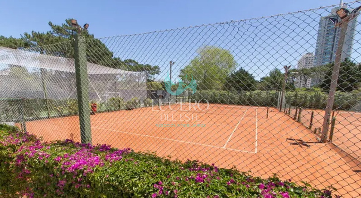 Apartamento ID.1266 - Excelente Apartamento de 2 Dormitorios en Ocean Drive, Punta del Este