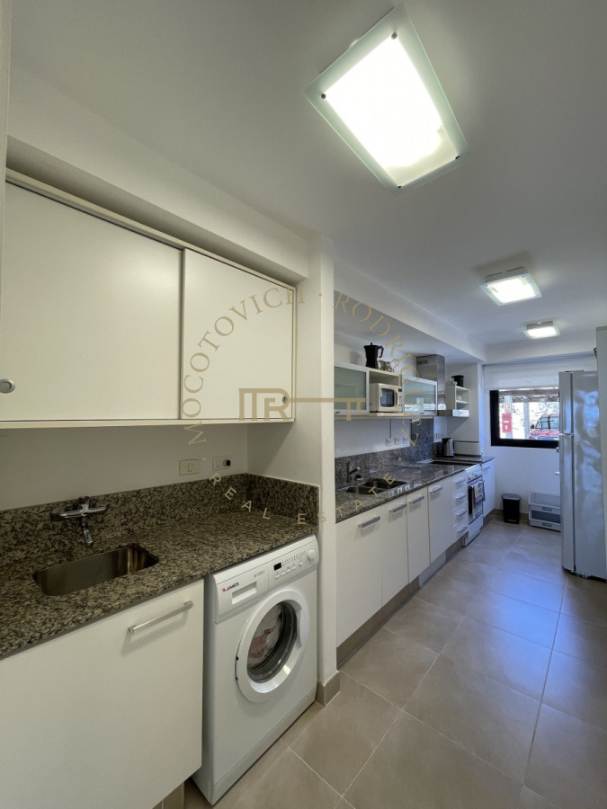 Apartamento ID.1274 - Apartamento en alquiler temporario de dos dormitorios con parrillero de uso exculusivo, Punta Ballena