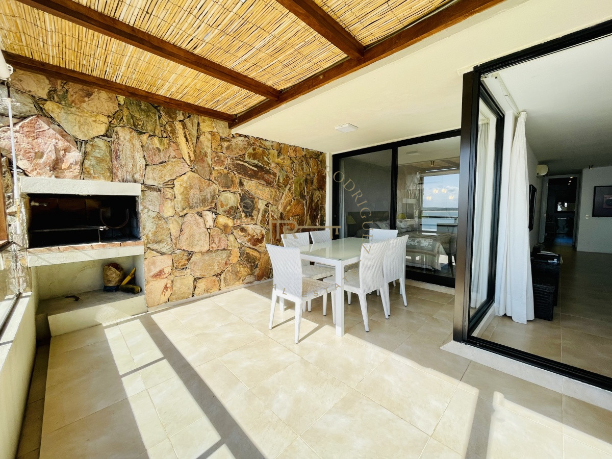 Apartamento ID.1158 - Apartamento de 2 Dormitorios con Vista al Mar y Parrillero en Quartier Punta Ballena