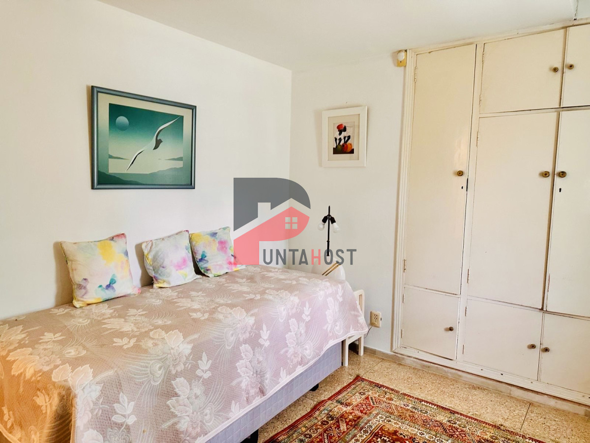 Casa ID.482 - Alquiler temporal de casa de 3 dormitorios con gran parque en playa mansa, Punta del Este
