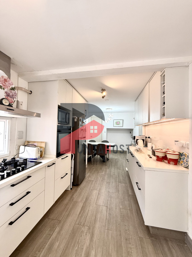 Casa ID.482 - Alquiler temporal de casa de 3 dormitorios con gran parque en playa mansa, Punta del Este
