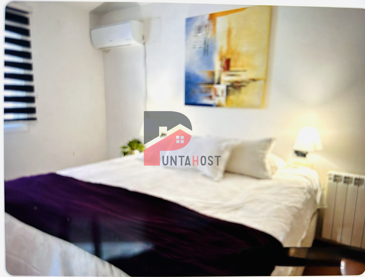 Casa ID.482 - Alquiler temporal de casa de 3 dormitorios con gran parque en playa mansa, Punta del Este