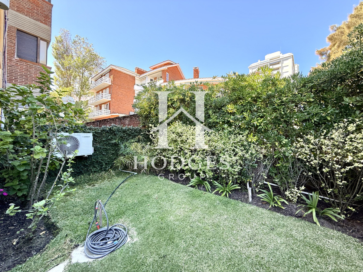 Apartamento ID.171 - Apartamento en venta con alma de casa. Zona Península Punta del Este