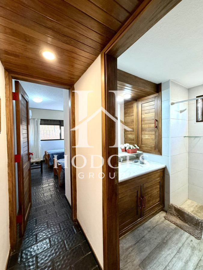 Apartamento ID.171 - Apartamento en venta con alma de casa. Zona Península Punta del Este