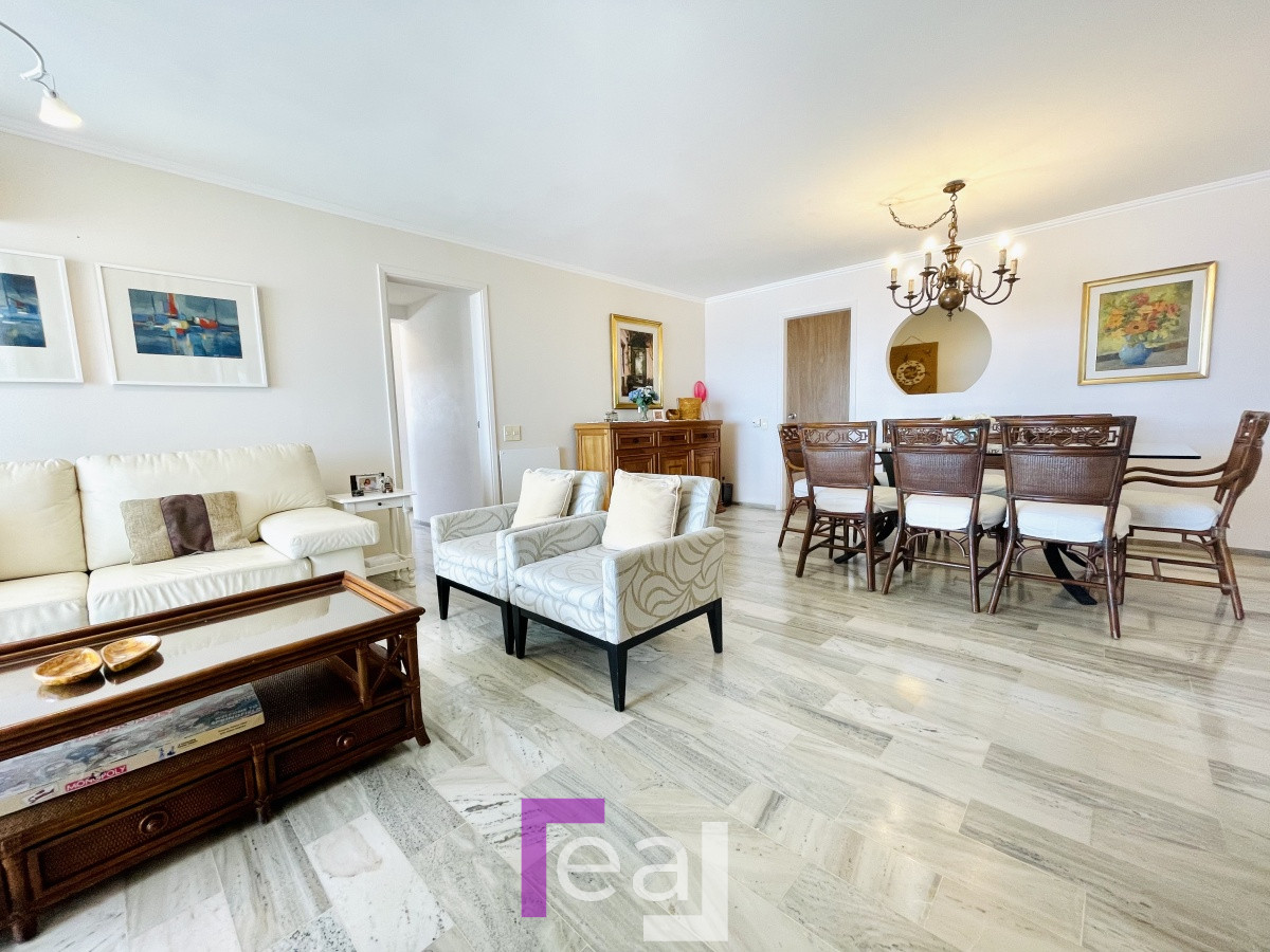 Apartamento ID.54 - Venta de Apartamento de 3 Dormitorios en Península - Punta del Este
